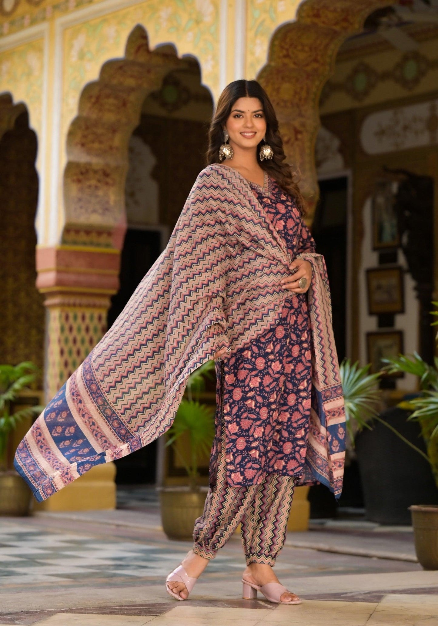 Women Printed Kurta Set With Pant and dupatta