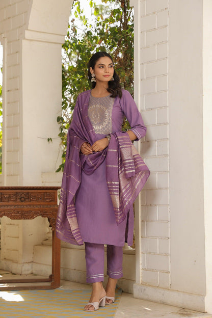 Floral Embroidered Kurta Set with Solid Trousers and Chanderi Silk Dupatta