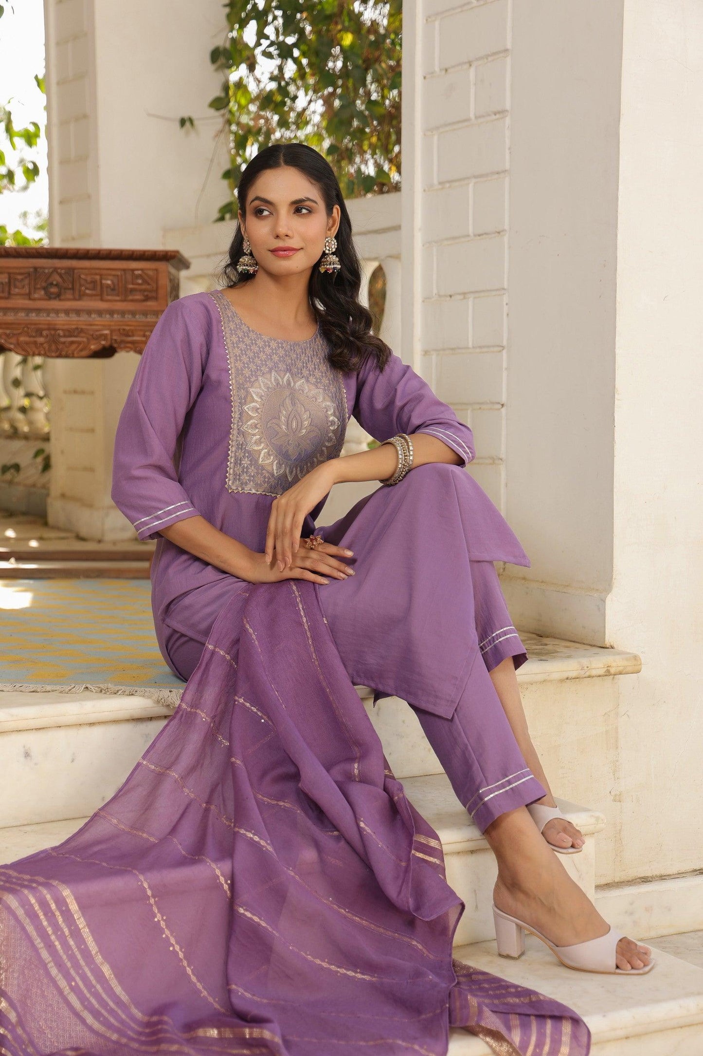 Floral Embroidered Kurta Set with Solid Trousers and Chanderi Silk Dupatta